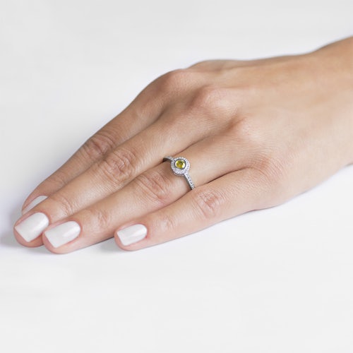 Pierścionek zaręczynowy SAVICKI: białe złoto, żółty szafir